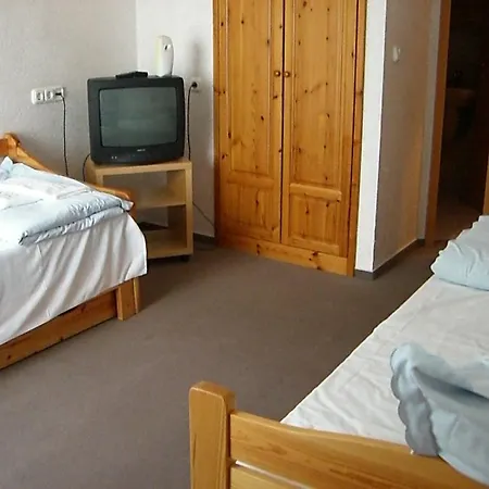 Гостевой дом Napfuerdo Vendeghaz Мезёкёвешд