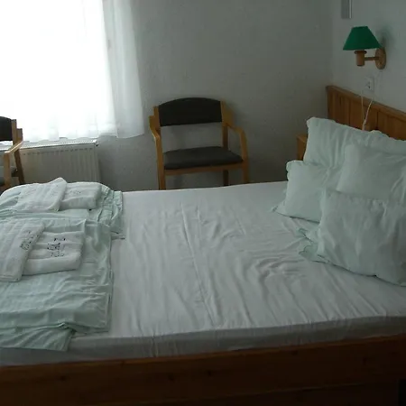 Napfuerdo Vendeghaz 3* Мезёкёвешд