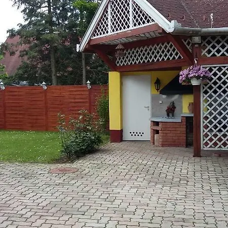 Napfuerdo Vendeghaz Гостевой дом