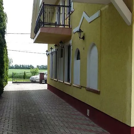 Napfuerdo Vendeghaz 3* Мезёкёвешд